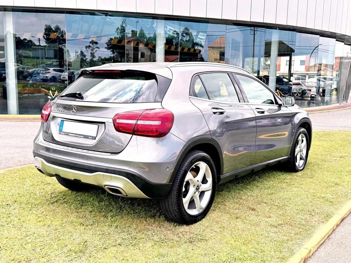 mercedes-benz-gla-220-d-2017-diesel-2143cc