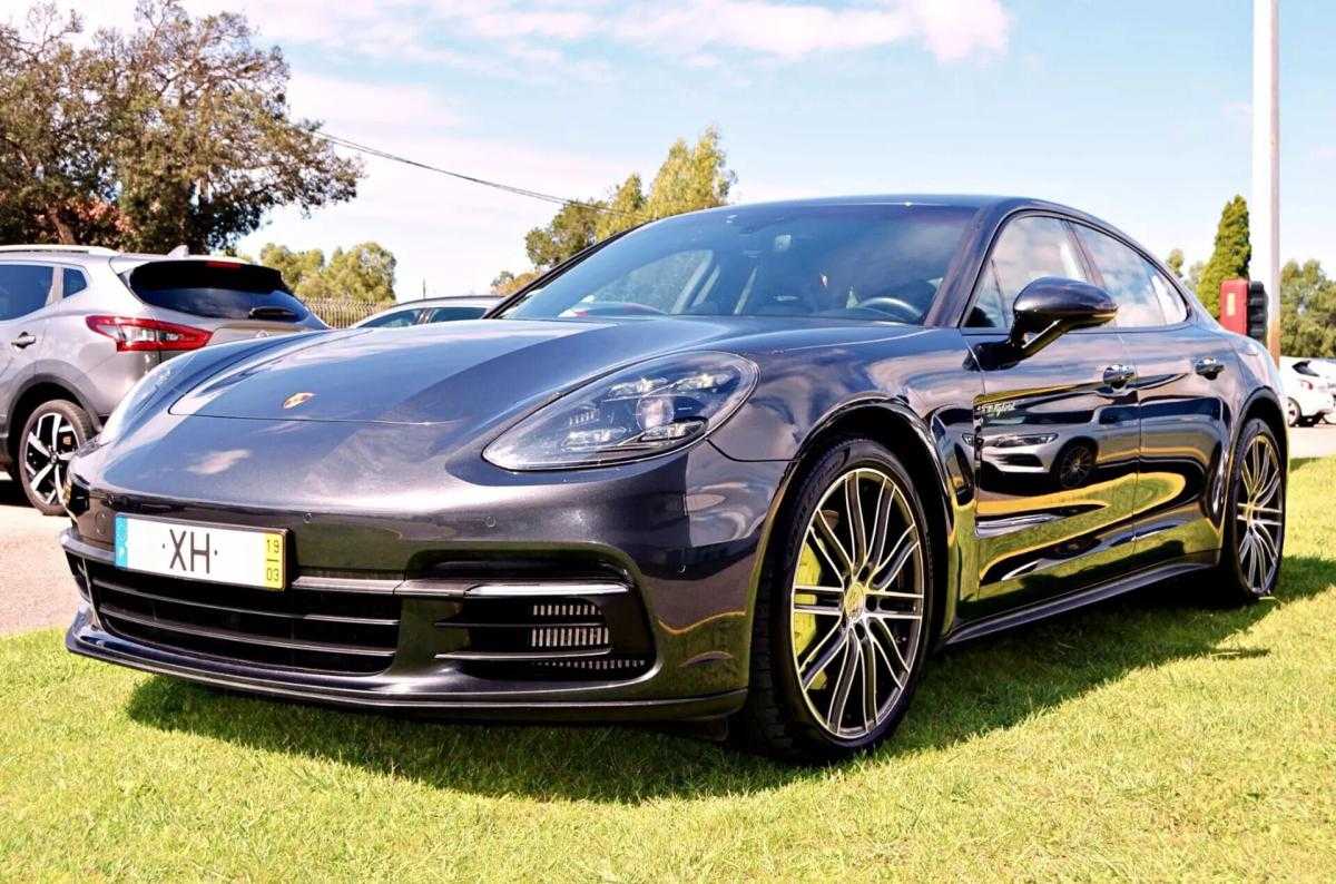porsche-panamera-2019-hibrido-a-gasolina-2894cc