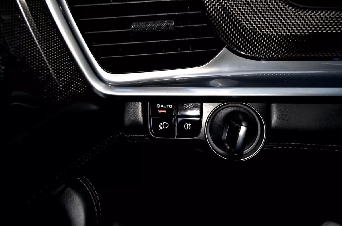porsche-panamera-2019-hibrido-a-gasolina-2894cc