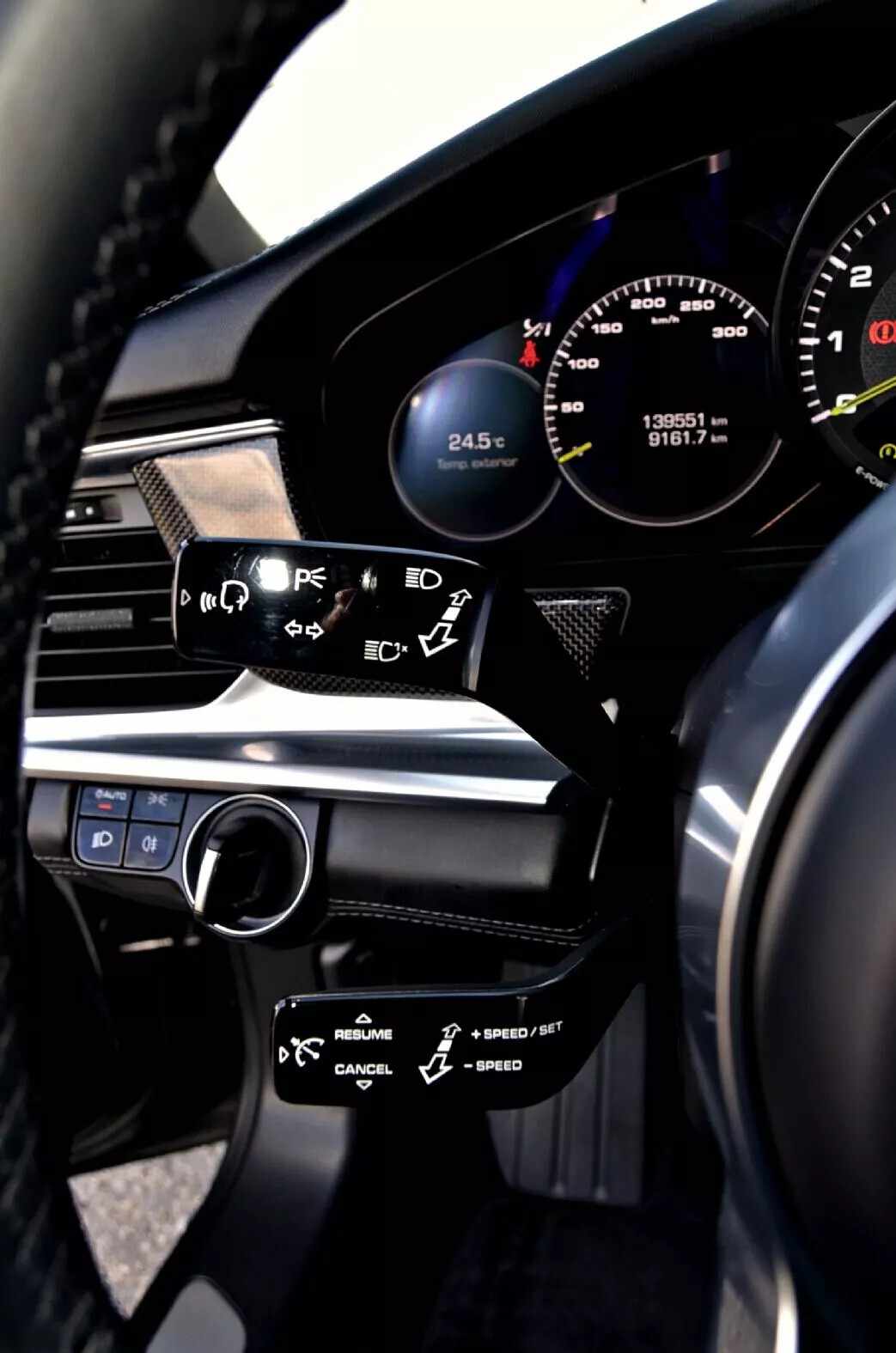 porsche-panamera-2019-hibrido-a-gasolina-2894cc