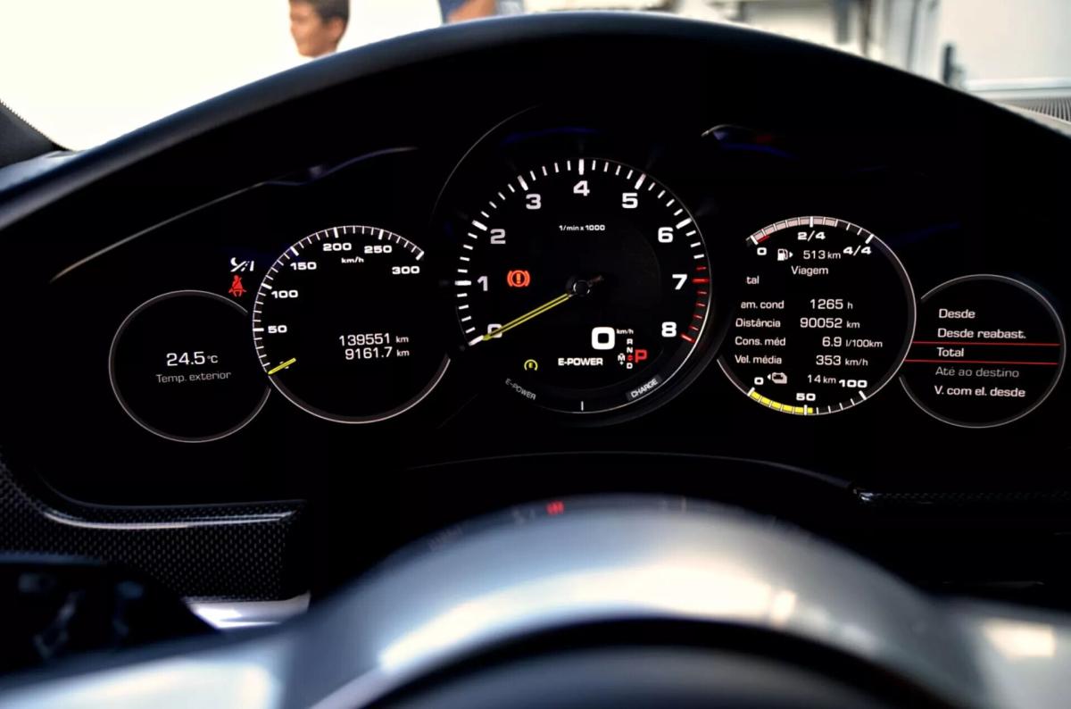 porsche-panamera-2019-hibrido-a-gasolina-2894cc