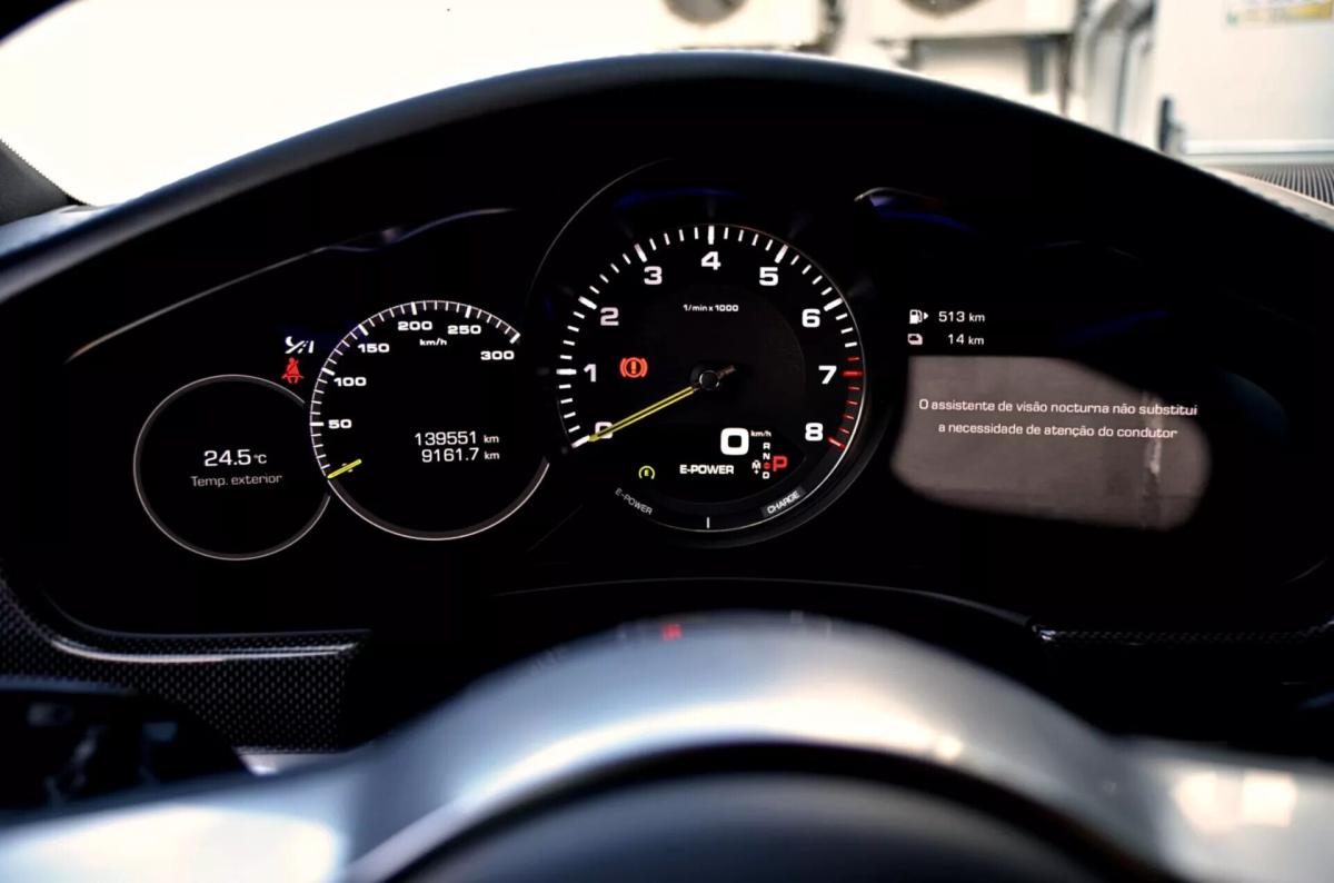 porsche-panamera-2019-hibrido-a-gasolina-2894cc