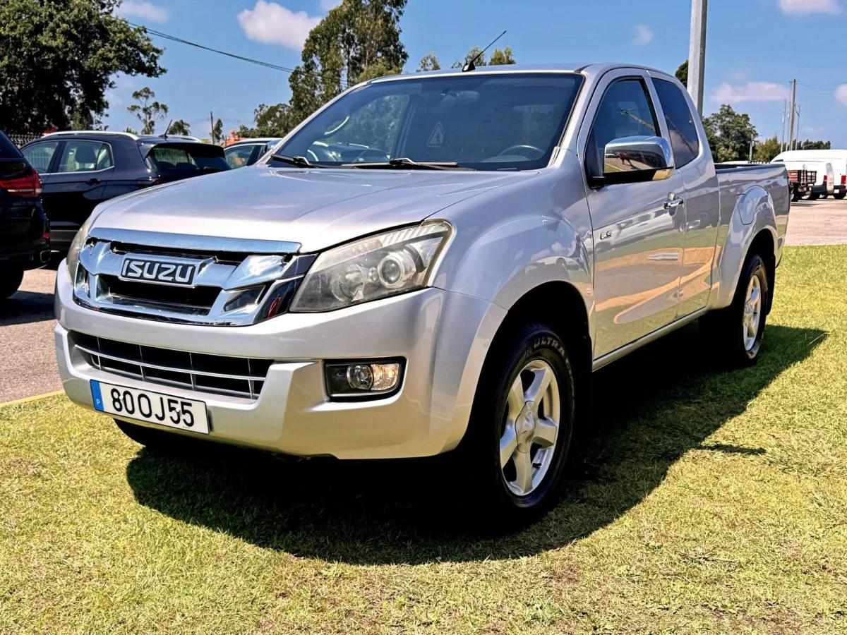 isuzu-d-max-2014-diesel-2499cc