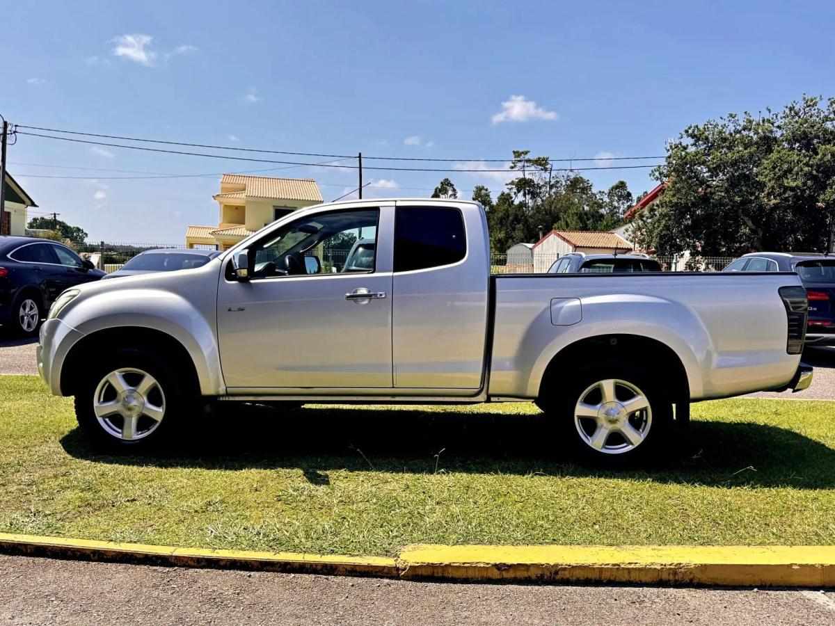 isuzu-d-max-2014-diesel-2499cc