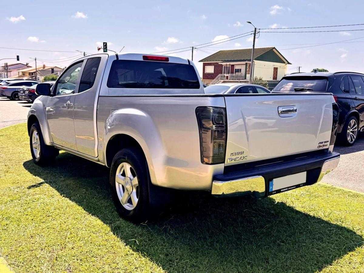 isuzu-d-max-2014-diesel-2499cc