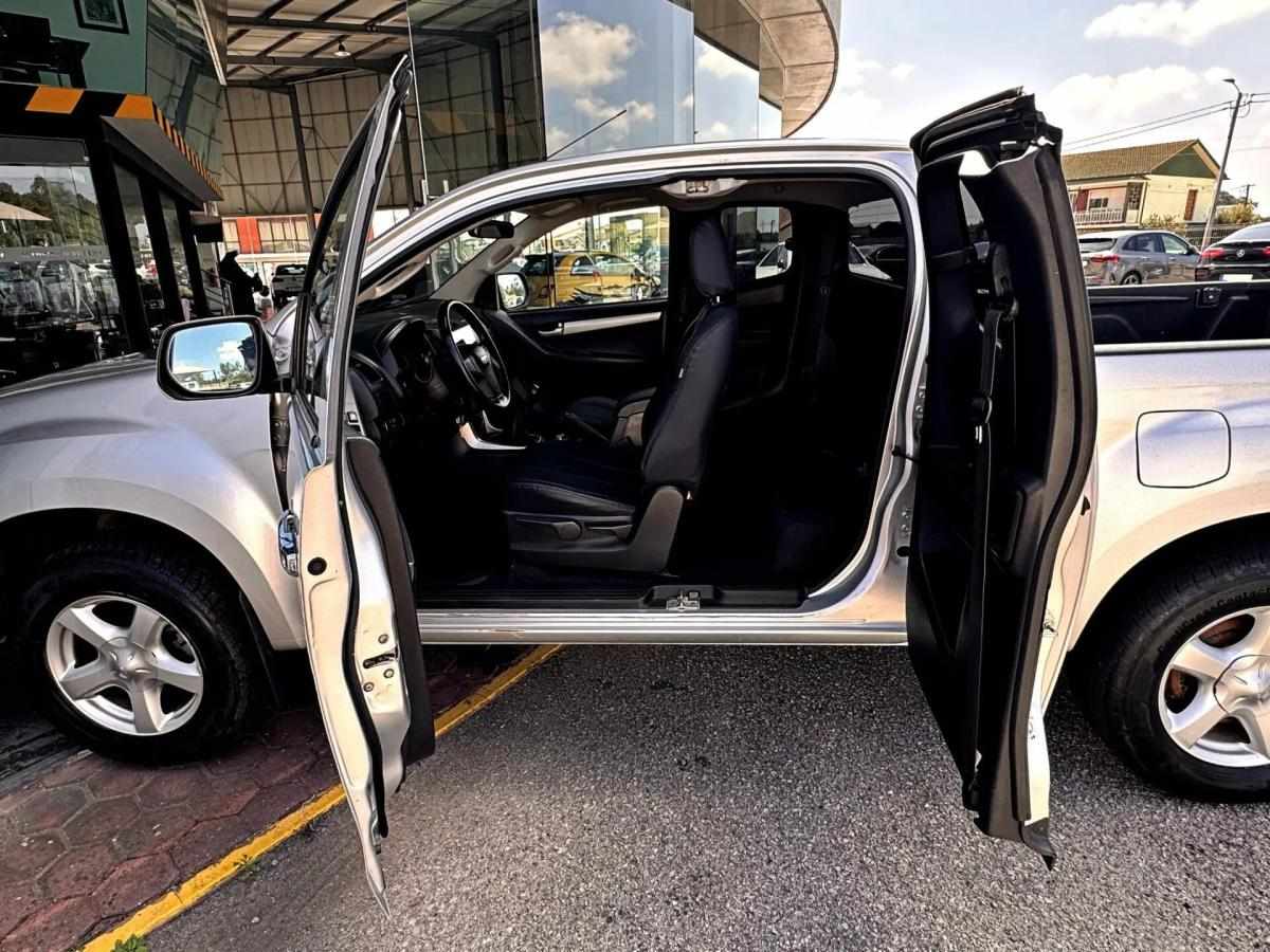 isuzu-d-max-2014-diesel-2499cc