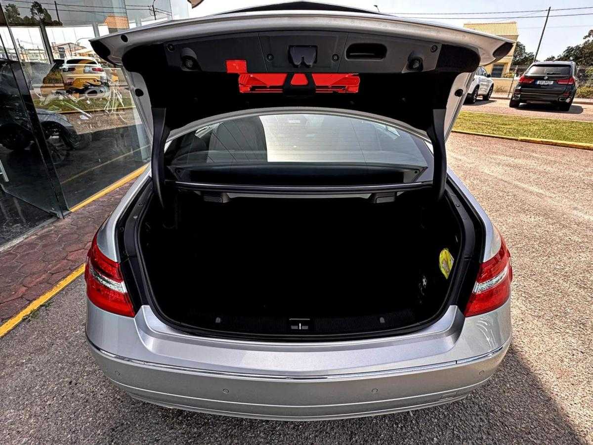 mercedes-benz-classe-e-e-220-cdi-2011-diesel-2143cc