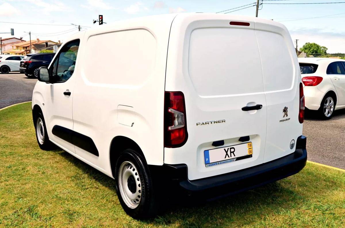 peugeot-partner-2019-diesel-1560cc