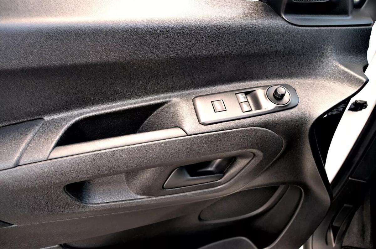 peugeot-partner-2019-diesel-1560cc