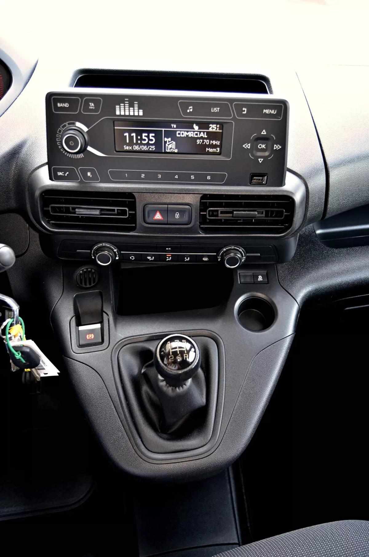 peugeot-partner-2019-diesel-1560cc