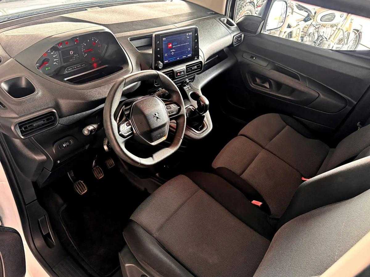 peugeot-partner-2019-diesel-1560cc