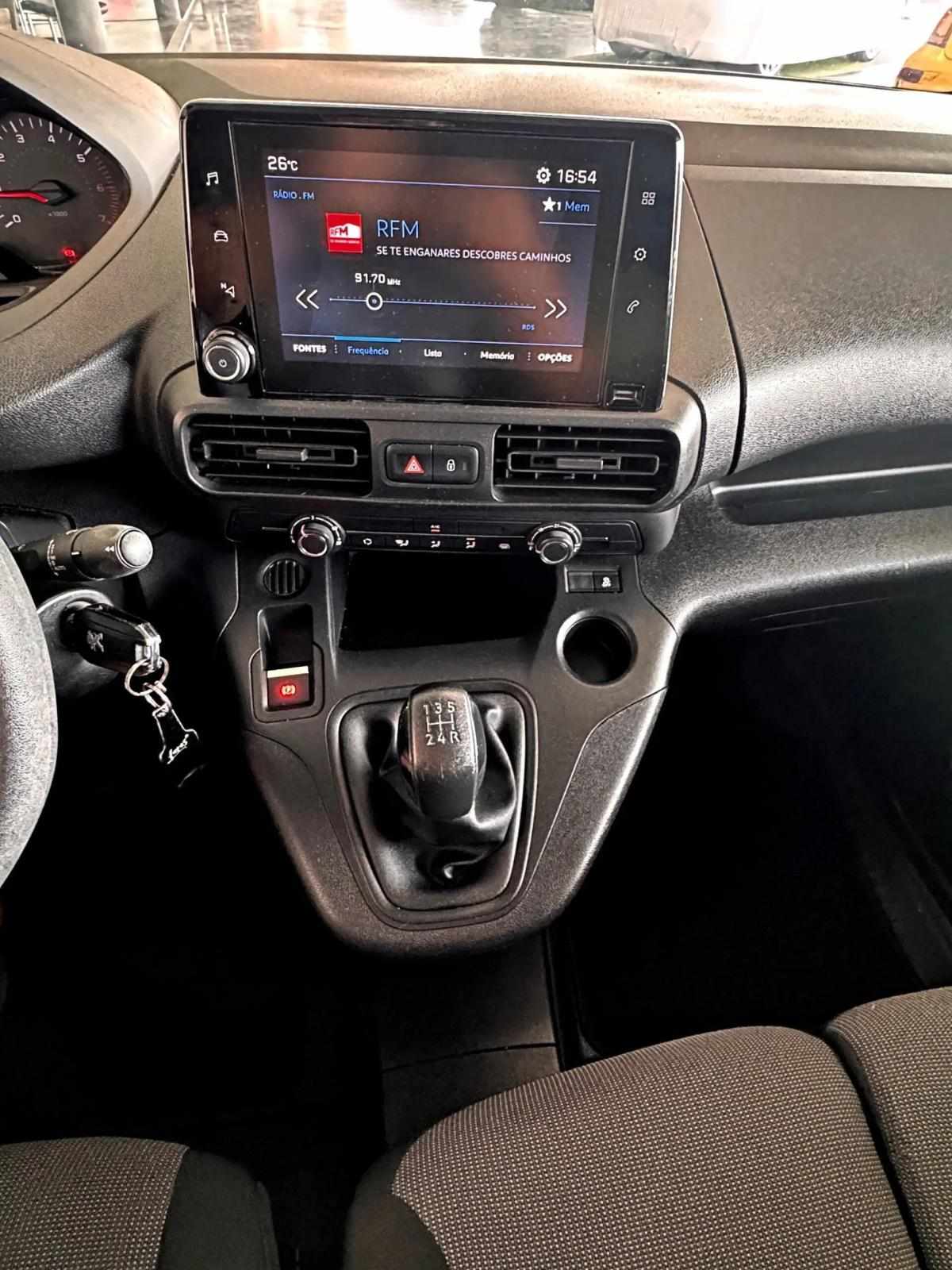 peugeot-partner-2019-diesel-1560cc
