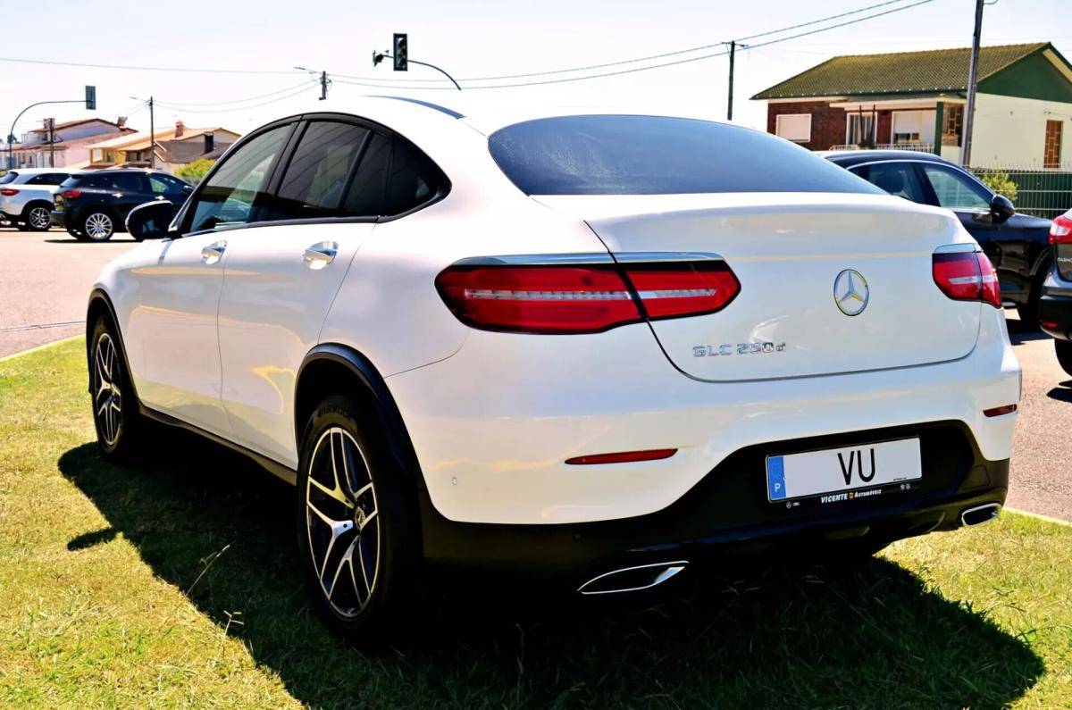 mercedes-benz-glc-250-d-coupe-4matic-2018-diesel-2143cc