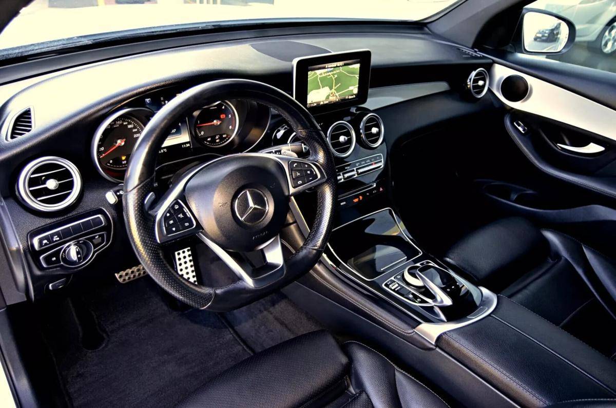 mercedes-benz-glc-250-d-coupe-4matic-2018-diesel-2143cc