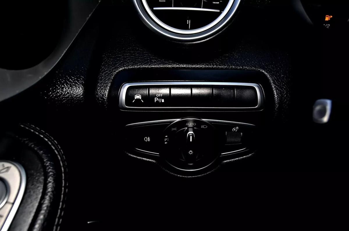 mercedes-benz-glc-250-d-coupe-4matic-2018-diesel-2143cc