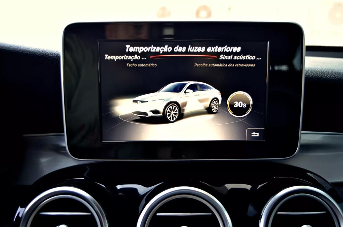 mercedes-benz-glc-250-d-coupe-4matic-2018-diesel-2143cc