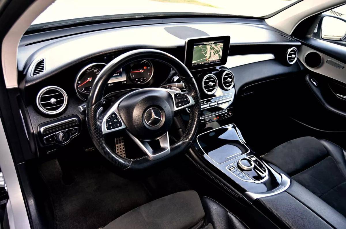 mercedes-benz-glc-220-d-4matic-2018-diesel-1950cc