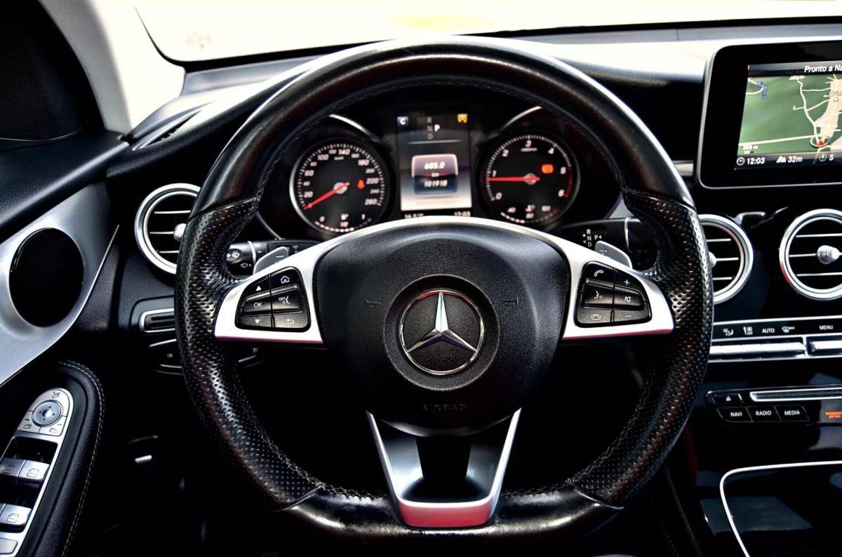 mercedes-benz-glc-220-d-4matic-2018-diesel-1950cc