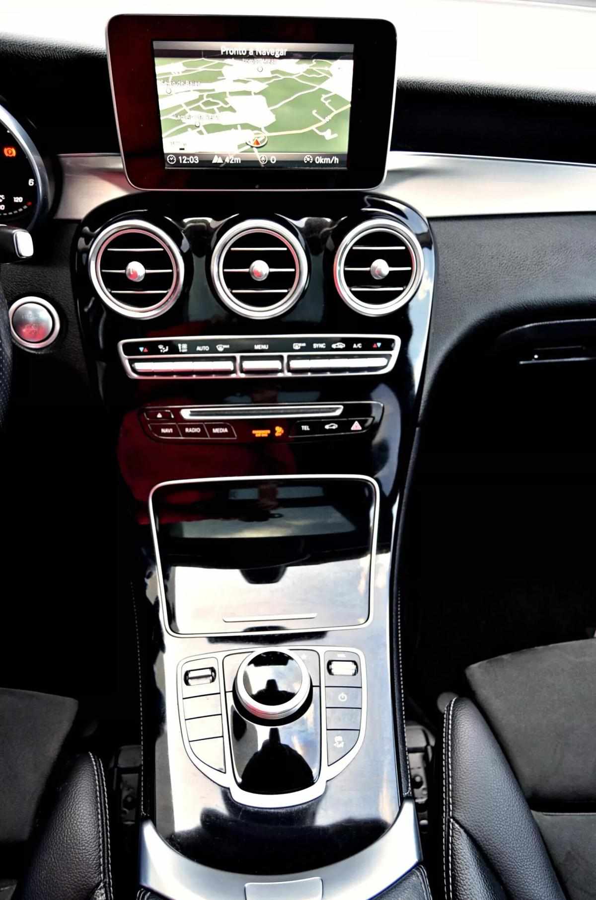 mercedes-benz-glc-220-d-4matic-2018-diesel-1950cc