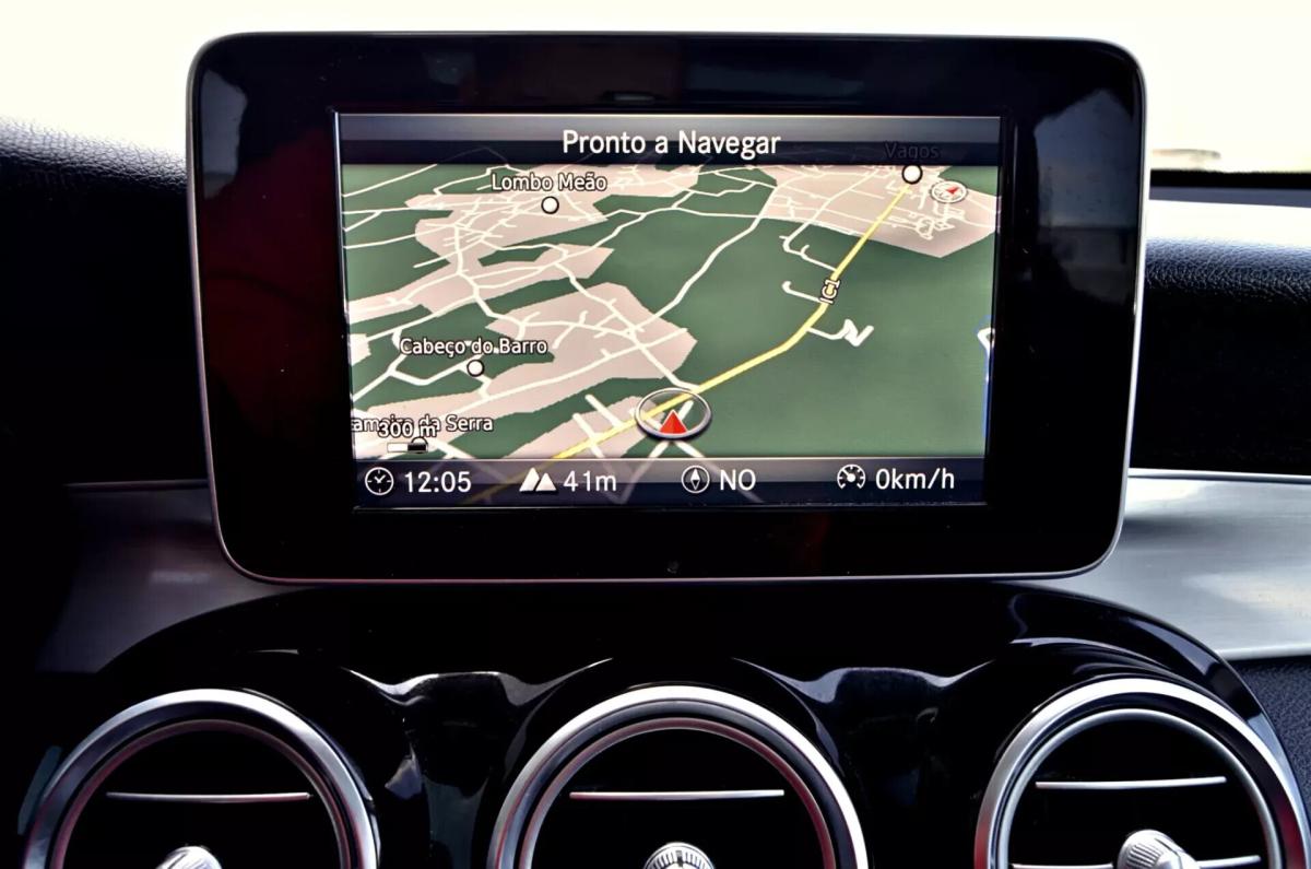 mercedes-benz-glc-220-d-4matic-2018-diesel-1950cc