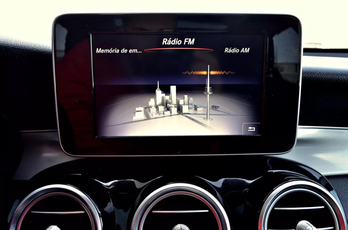 mercedes-benz-glc-220-d-4matic-2018-diesel-1950cc