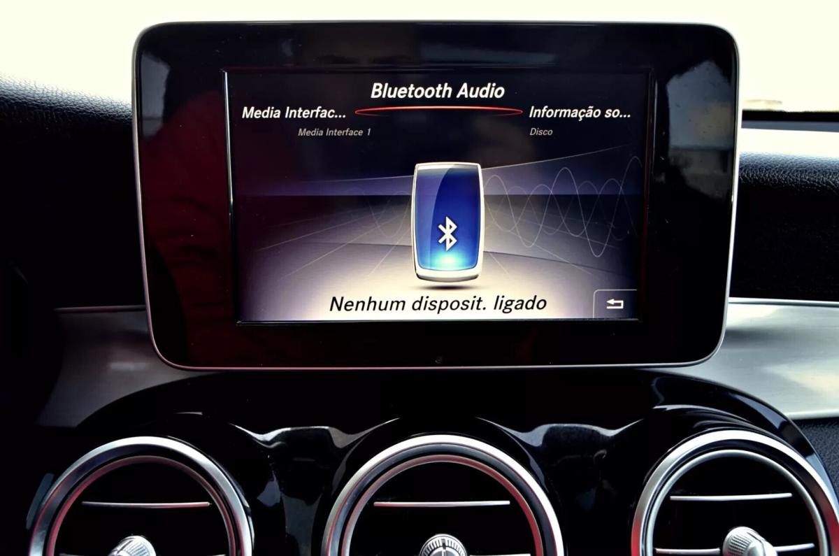 mercedes-benz-glc-220-d-4matic-2018-diesel-1950cc