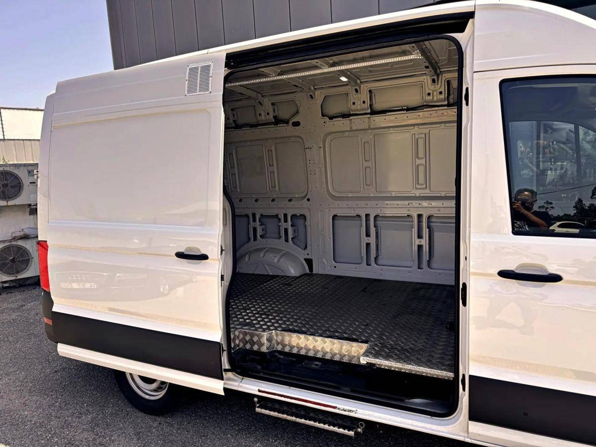 volkswagen-crafter-2021-diesel-1968cc