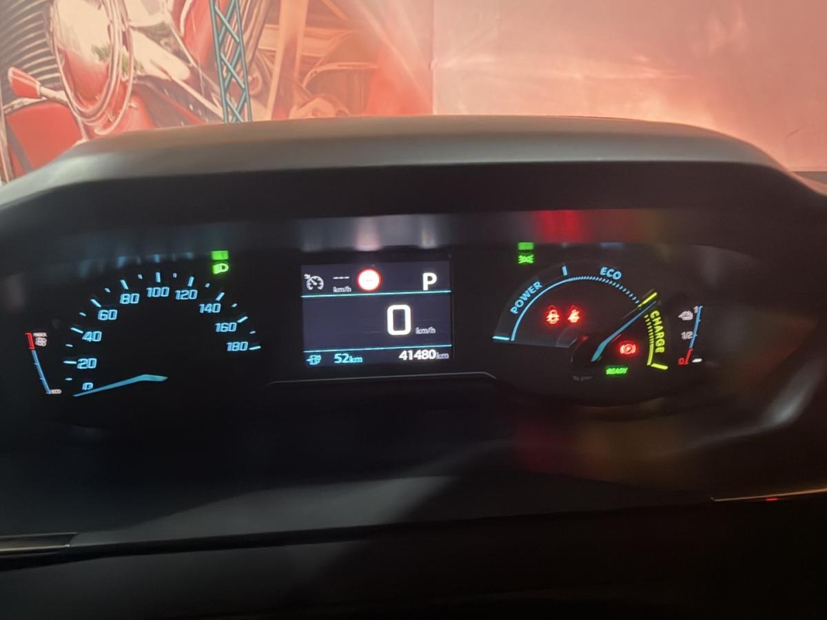 peugeot-e-2008-2023-eletrico-0cc