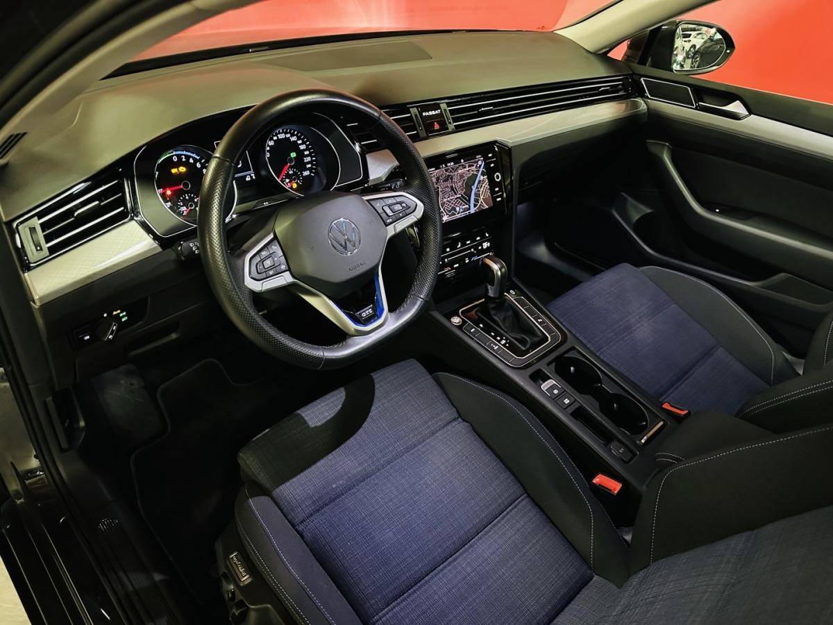 volkswagen-passat-variant-2021-hibrido-1395cc