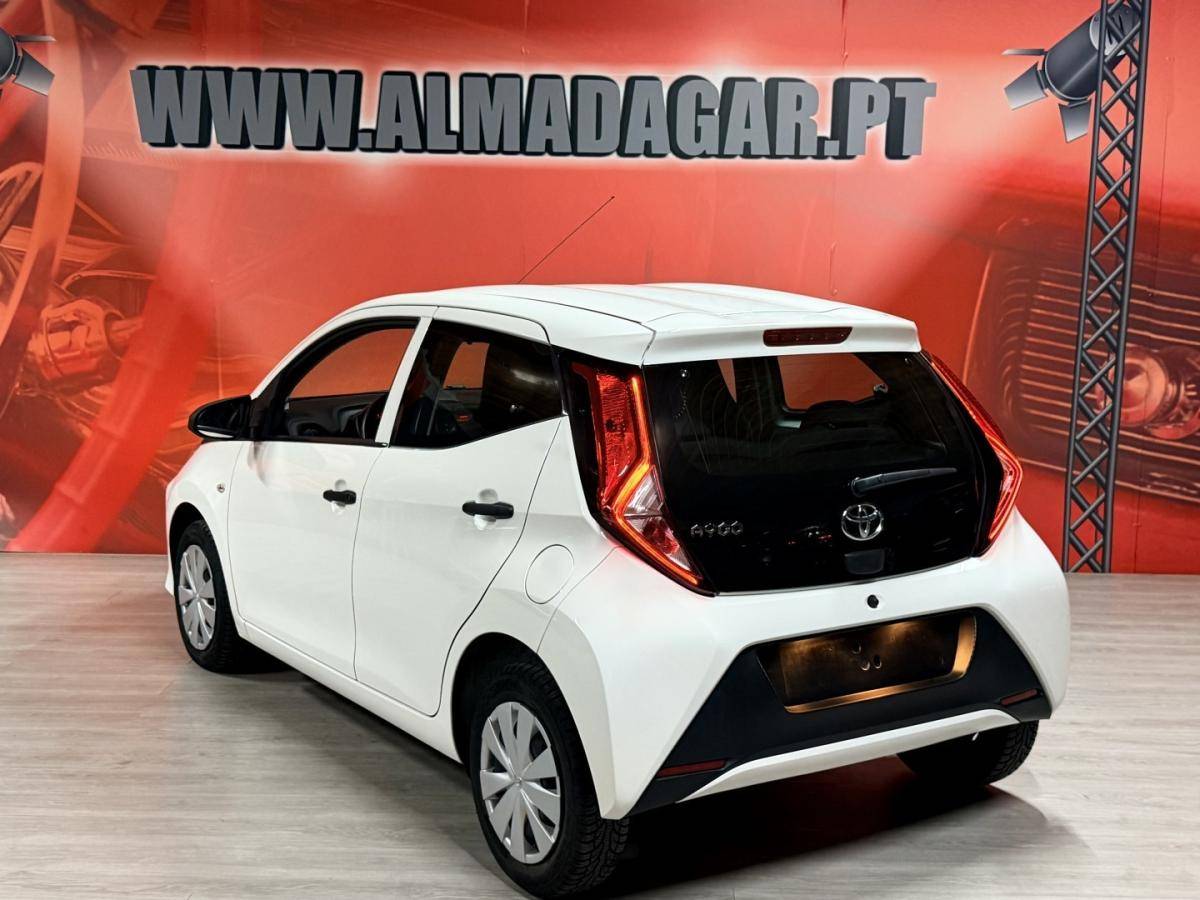 toyota-aygo-x-2019-gasolina-998cc