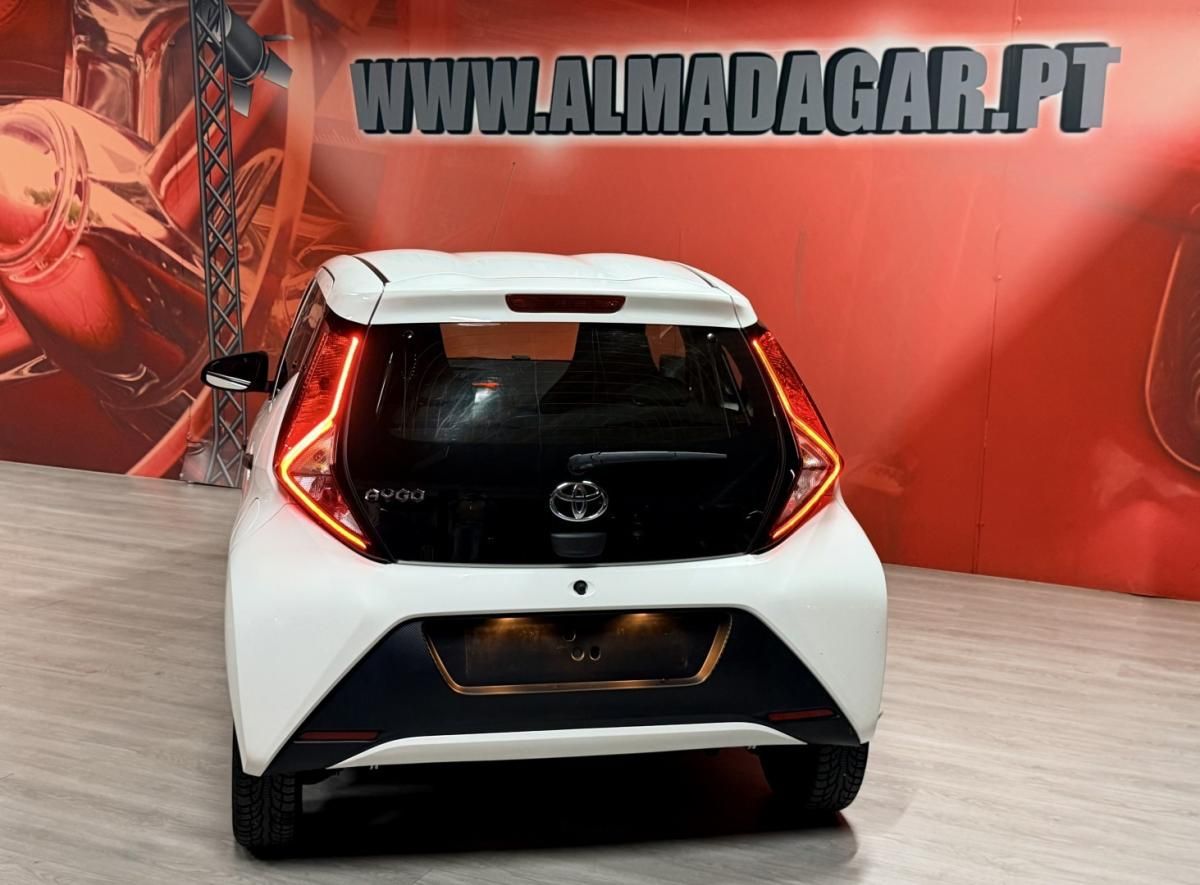 toyota-aygo-x-2019-gasolina-998cc