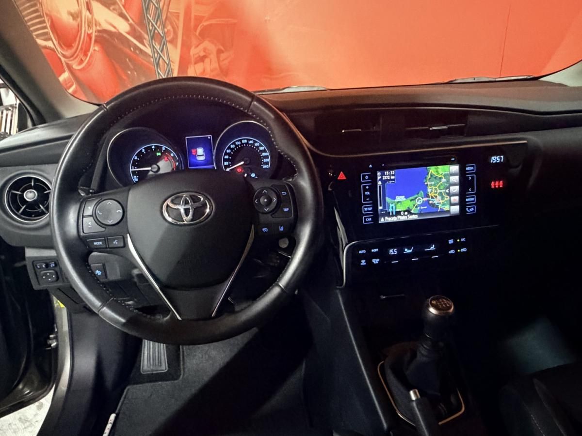 toyota-auris-2016-gasolina-1197cc