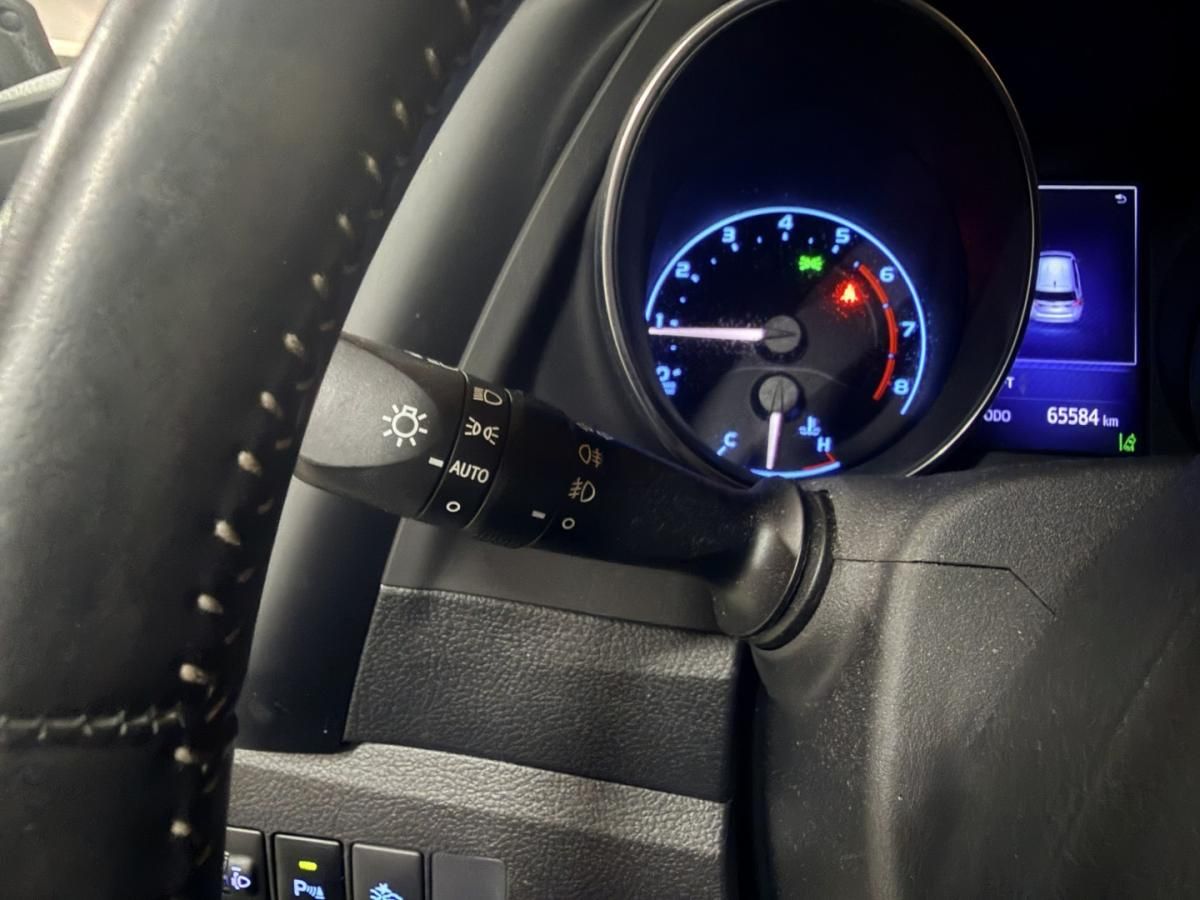 toyota-auris-2016-gasolina-1197cc