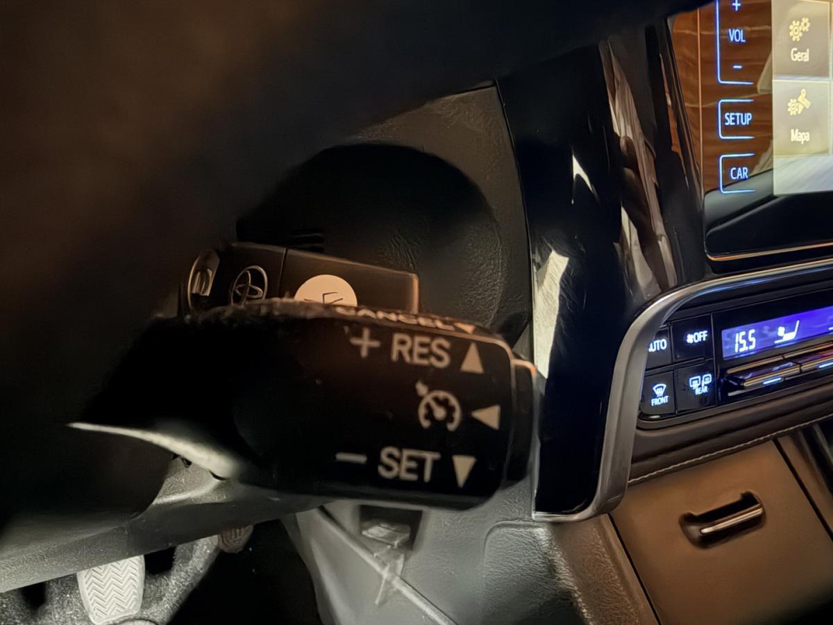 toyota-auris-2016-gasolina-1197cc