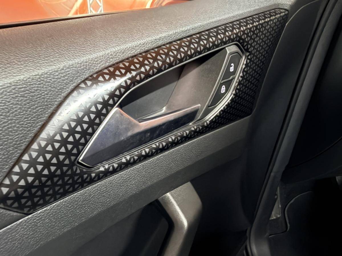 volkswagen-t-cross-2023-gasolina-999cc