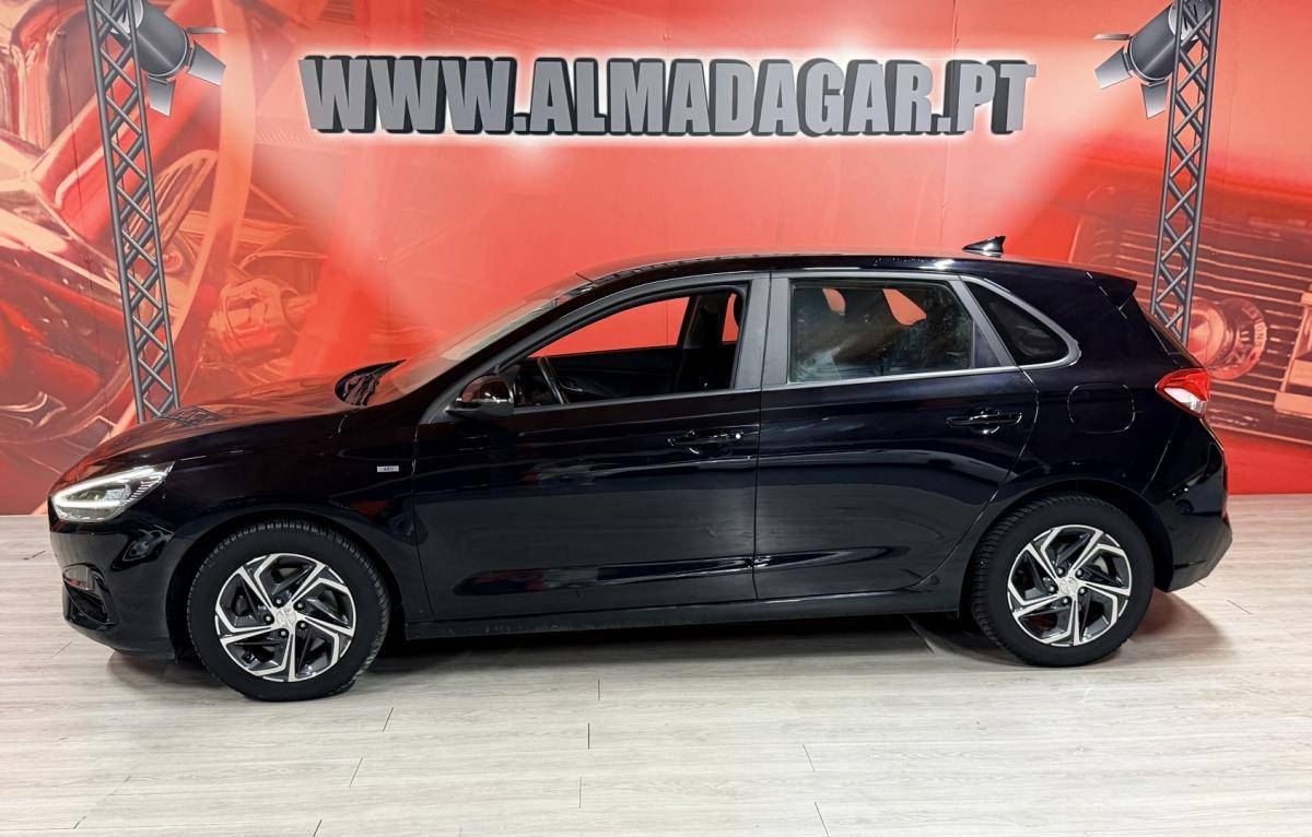 hyundai-i30-2022-gasolina-998cc