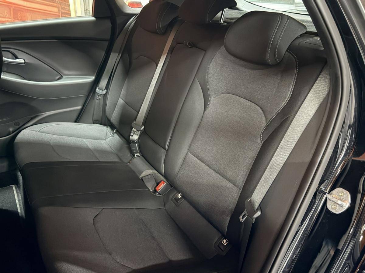 hyundai-i30-2022-gasolina-998cc