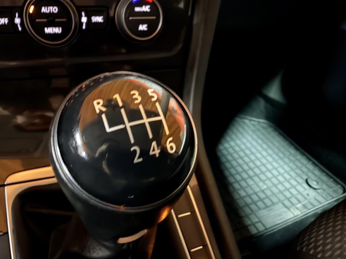 volkswagen-golf-2017-gasolina-999cc