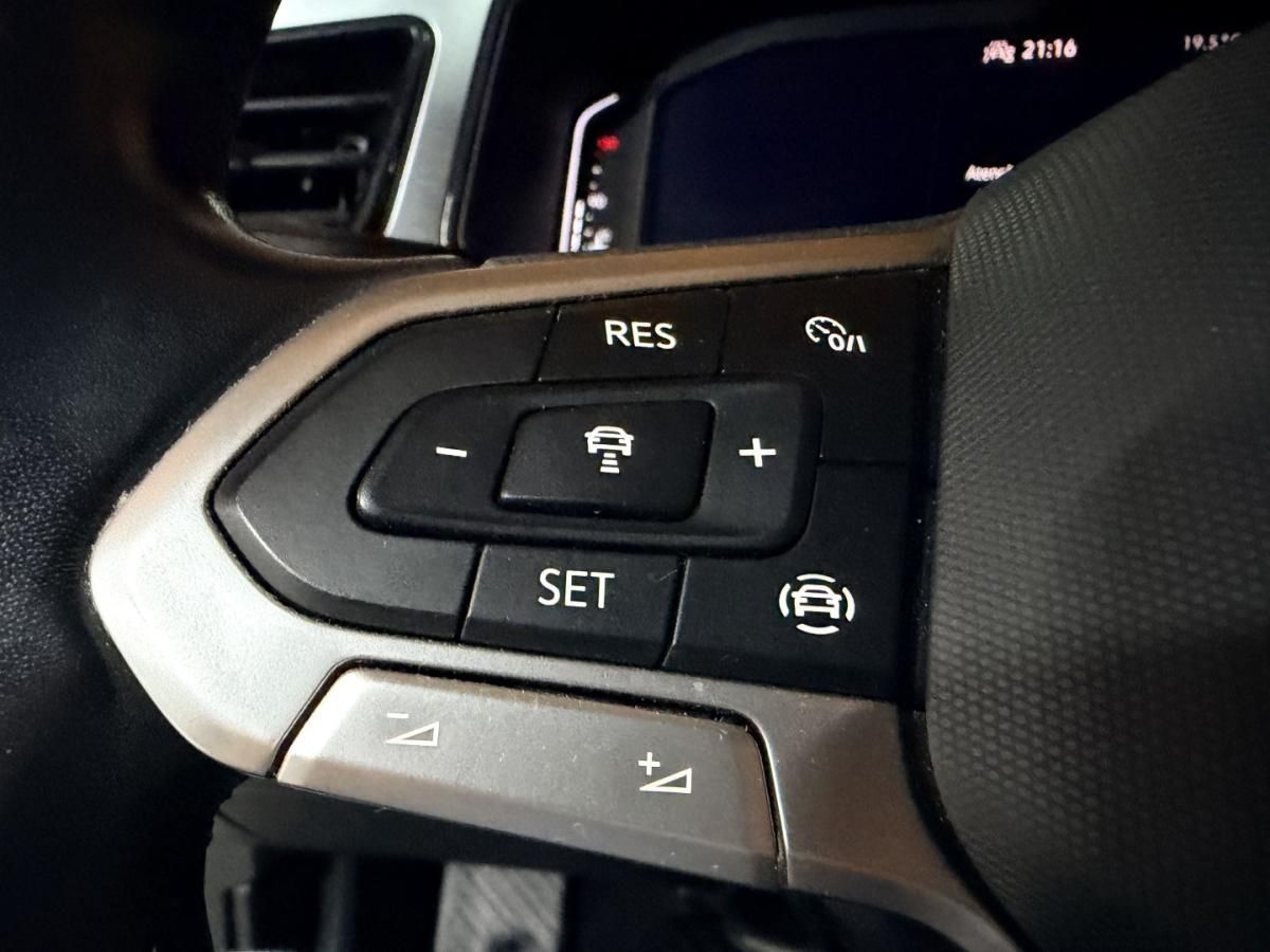 volkswagen-t-roc-2023-gasolina-999cc