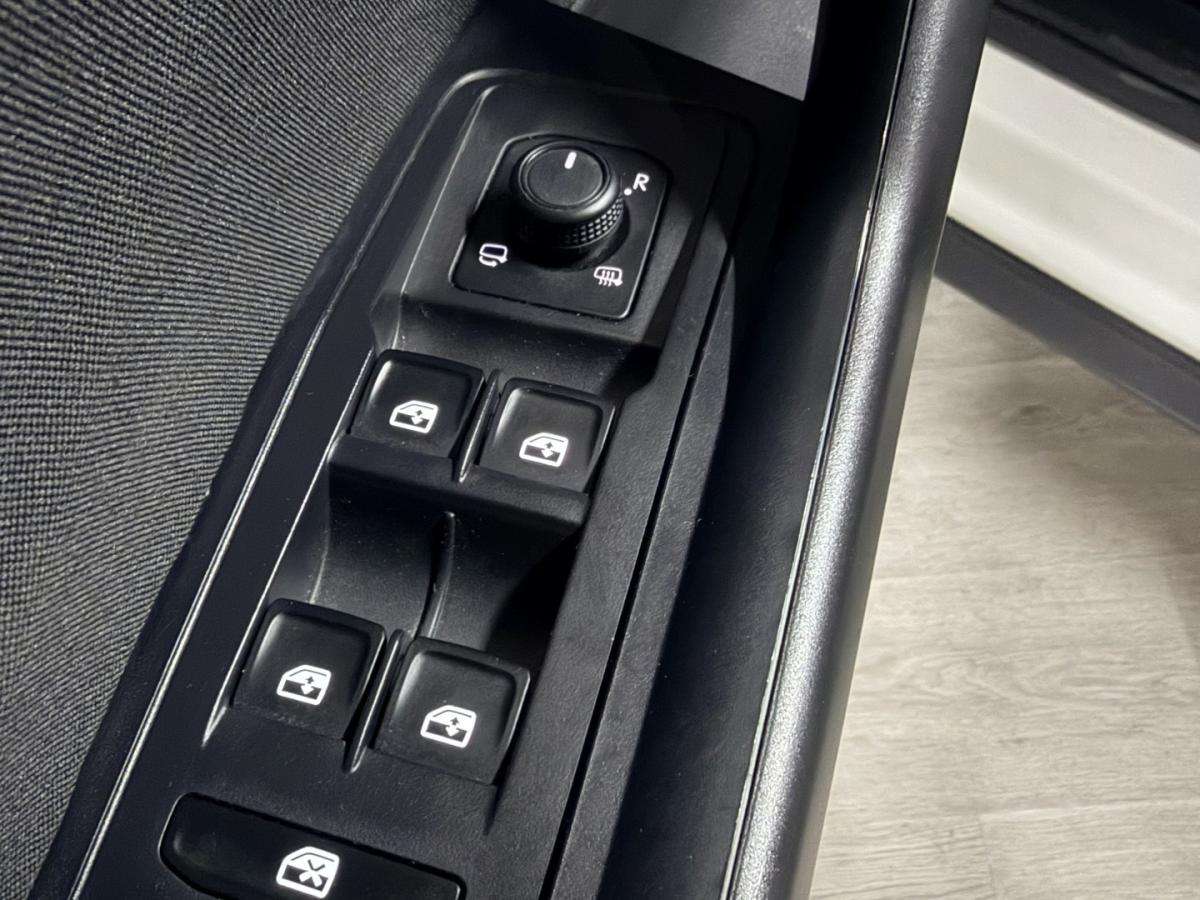 volkswagen-t-roc-2023-gasolina-999cc