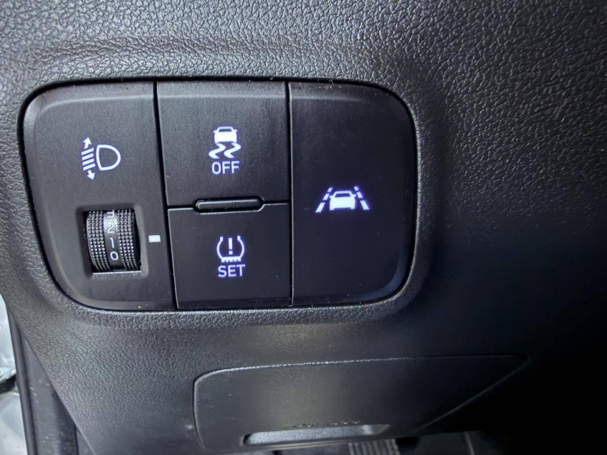 hyundai-i10-2021-gasolina-998cc