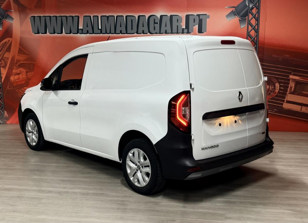 renault-kangoo-2022-eletrico-0cc