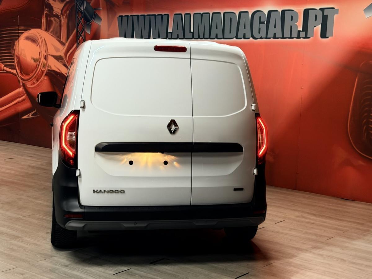 renault-kangoo-2022-eletrico-0cc
