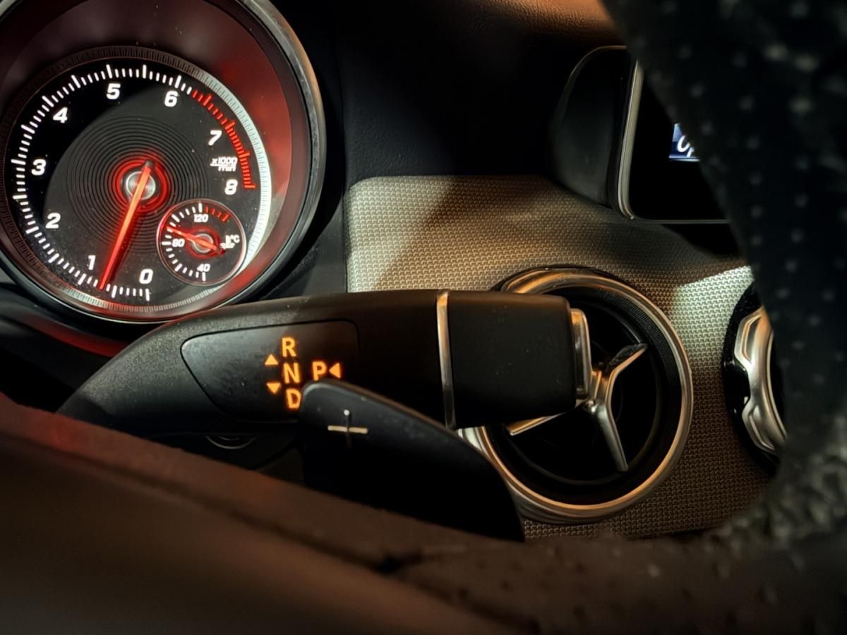 mercedes-benz-gla-2019-gasolina-1595cc
