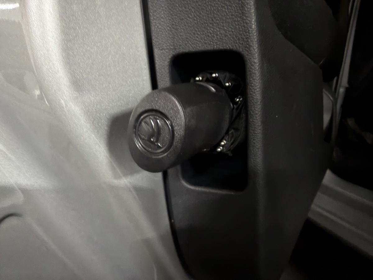 skoda-kamiq-2023-gasolina-999cc