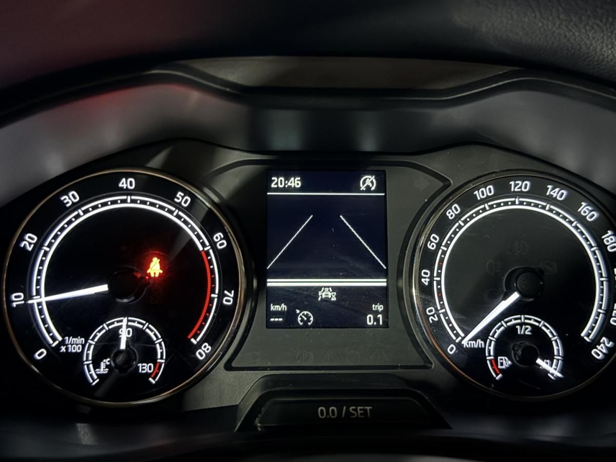 skoda-kamiq-2023-gasolina-999cc