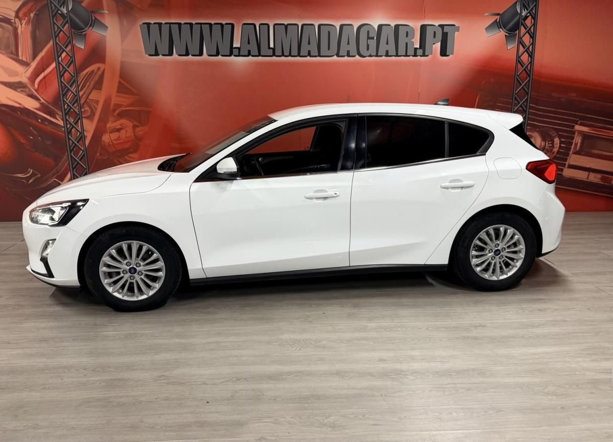 ford-focus-2022-gasolina-998cc