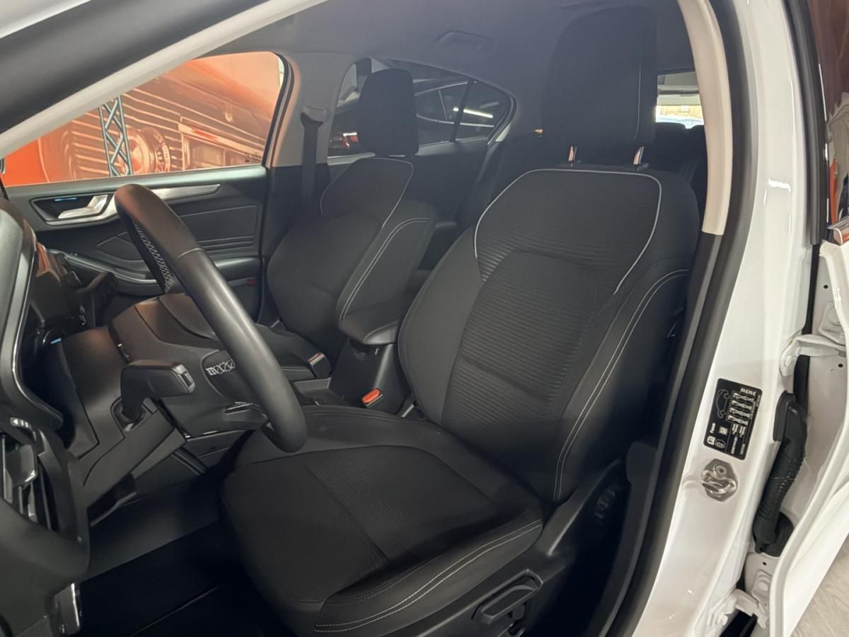 ford-focus-2022-gasolina-998cc
