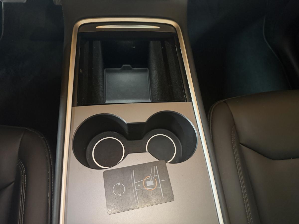 tesla-model-y-2023-eletrico-0cc