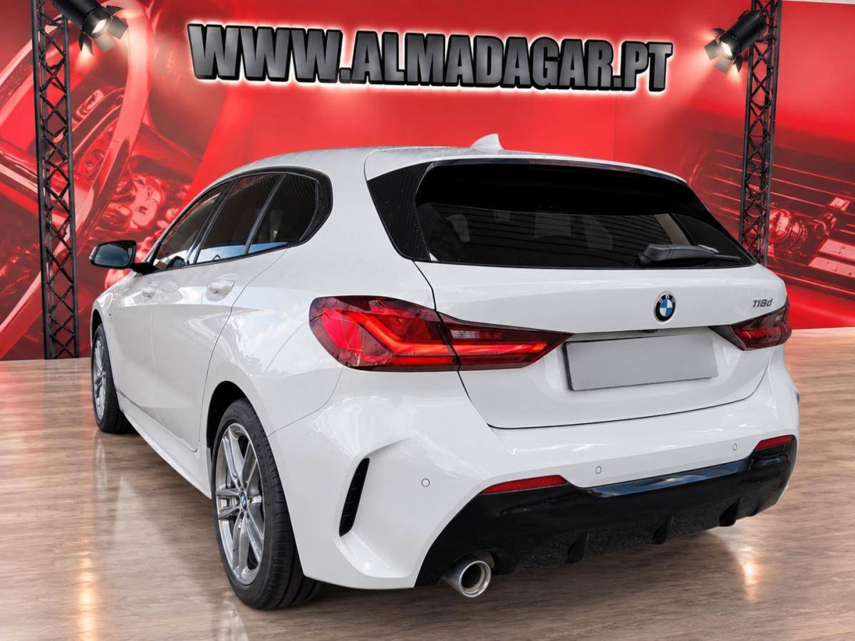 bmw-serie-1-2023-gasolina-1499cc